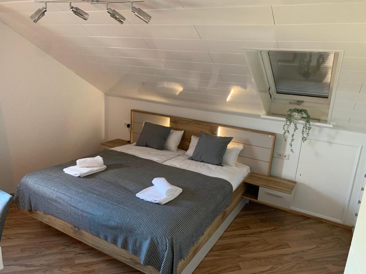 2 Zimmer Ferienwohnung Obersulm Exterior foto